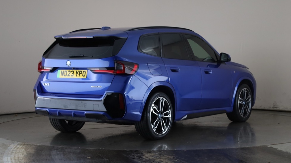 BMW iX1 Image 5