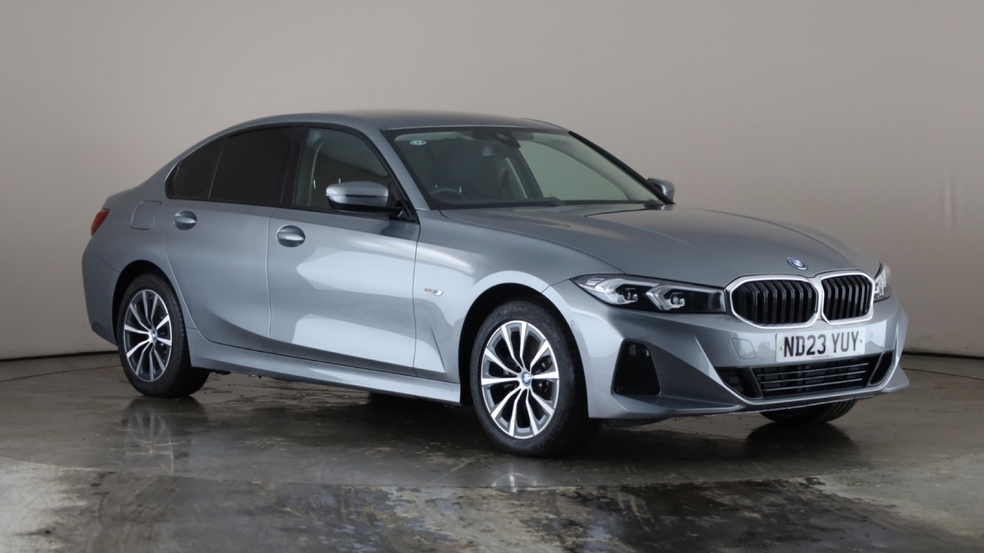 4020662 330e Sport 4dr Step Auto