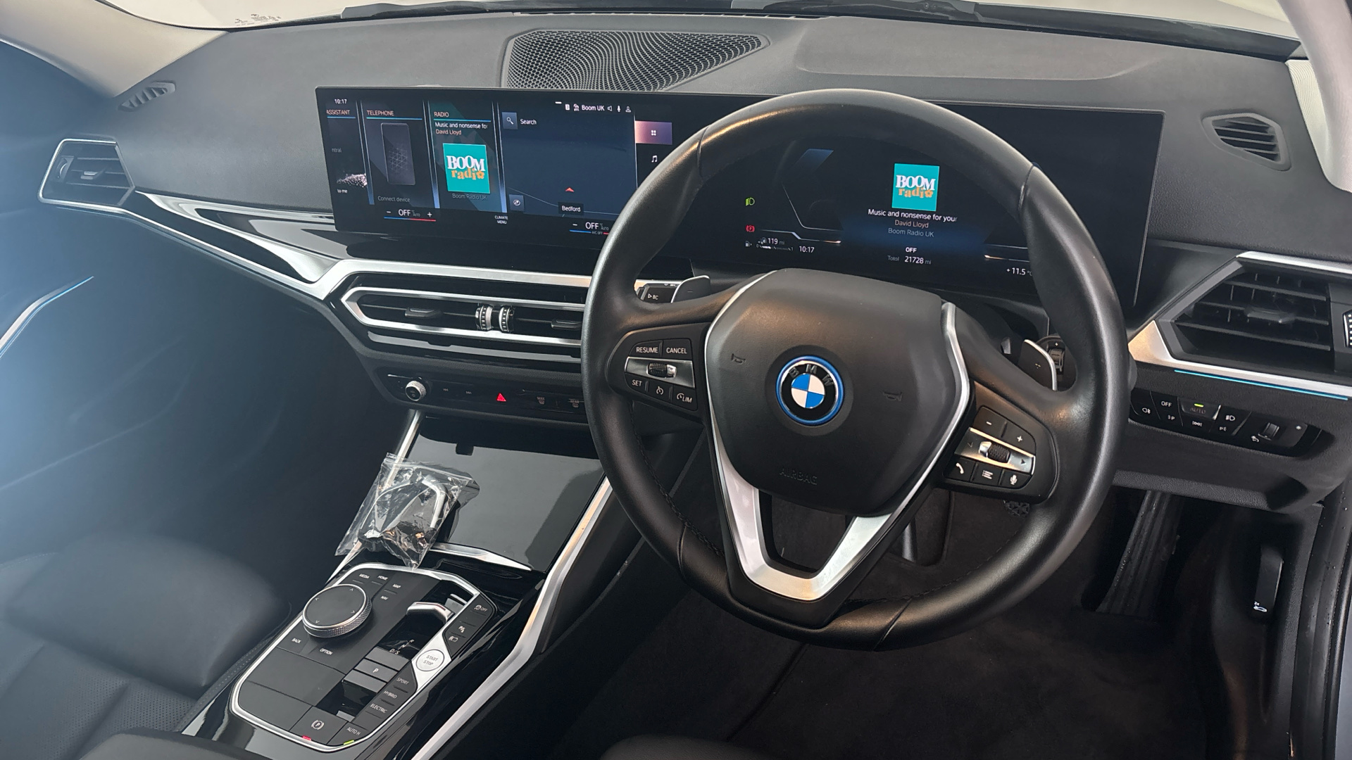 4020662 330e Sport 4dr Step Auto