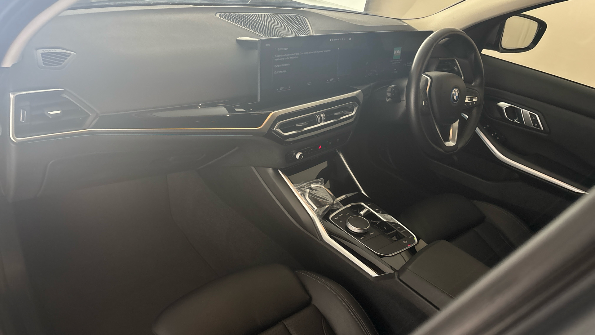 4020662 330e Sport 4dr Step Auto