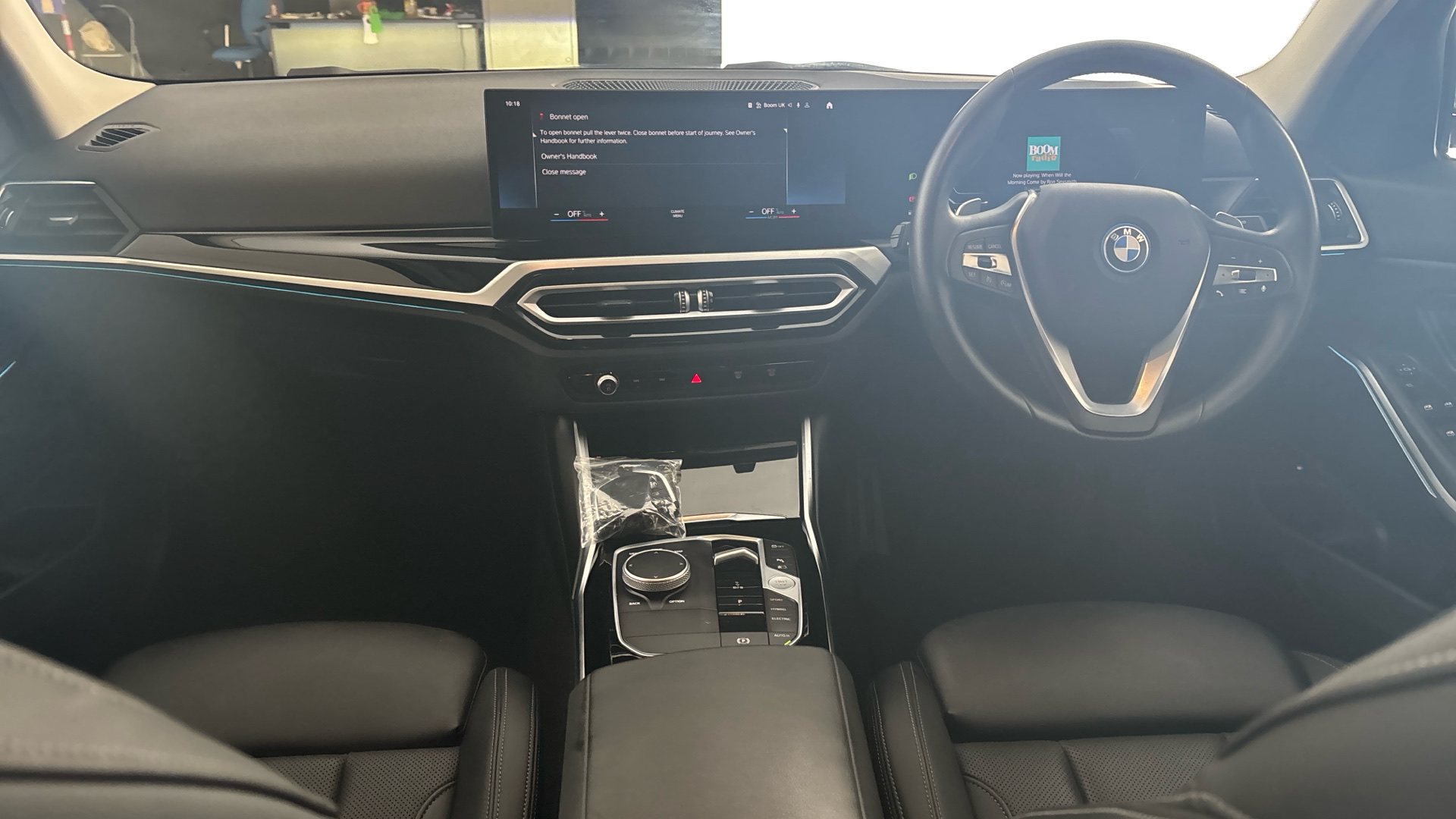 4020662 330e Sport 4dr Step Auto