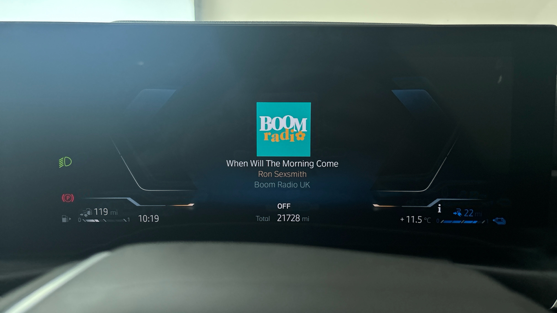 4020662 330e Sport 4dr Step Auto