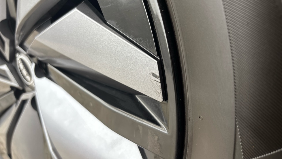 Nissan Ariya Scuff