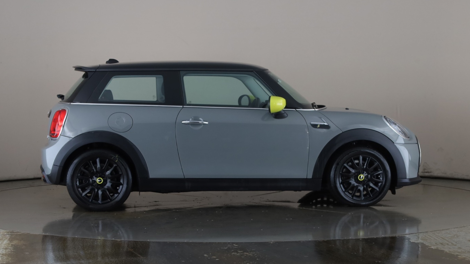 4058149 135kW Cooper S Level 1 33kWh 3dr Auto