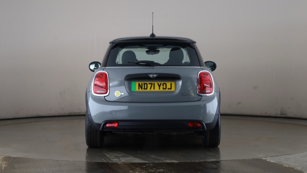 MINI HATCHBACK Image 4