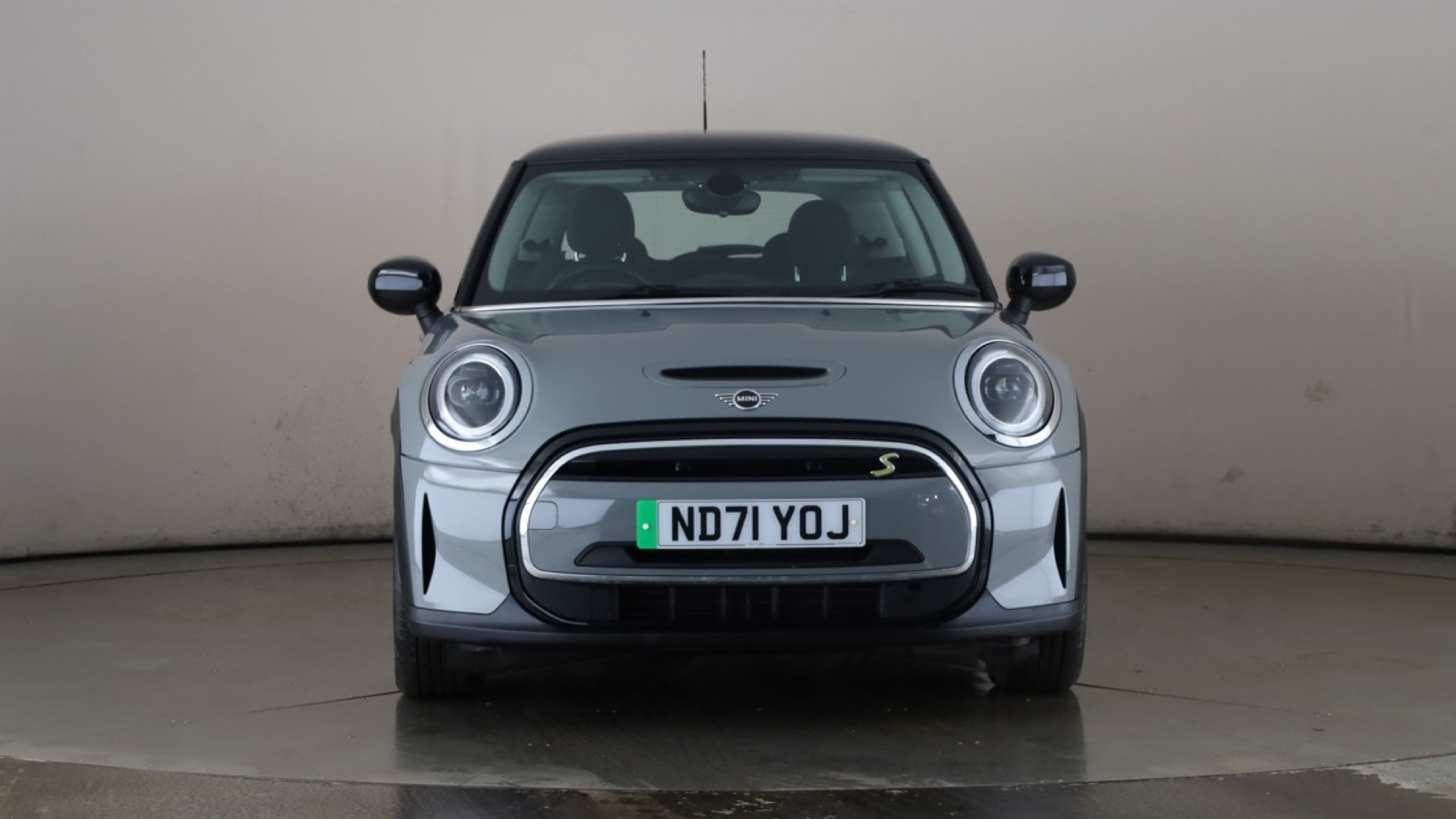 4060160 135kW Cooper S Level 1 33kWh 3dr Auto