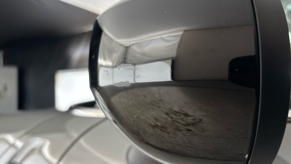 MINI HATCHBACK Scuff