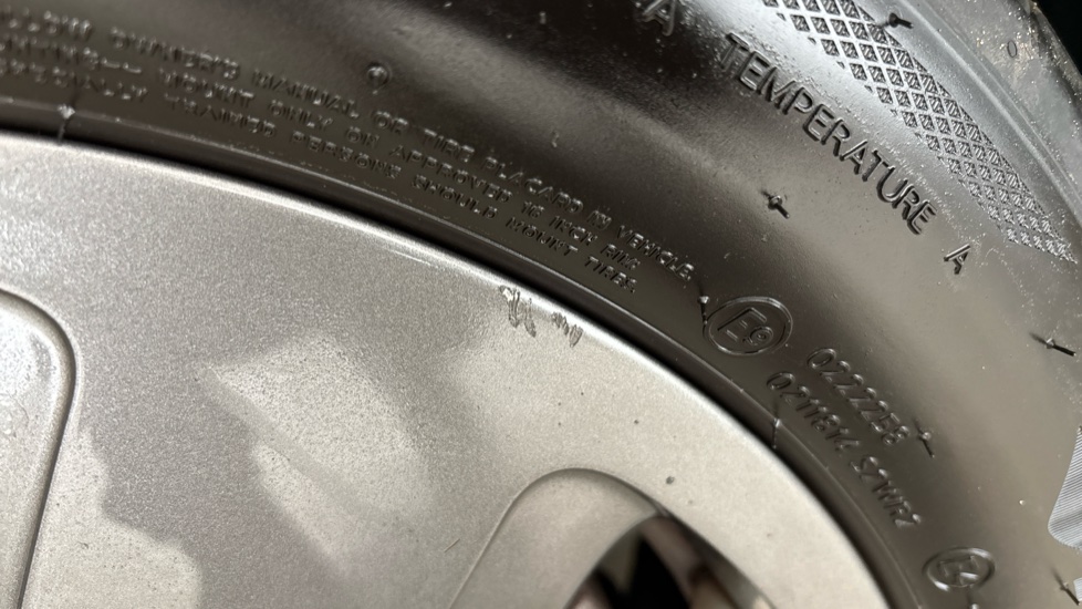 MINI HATCHBACK Scuff