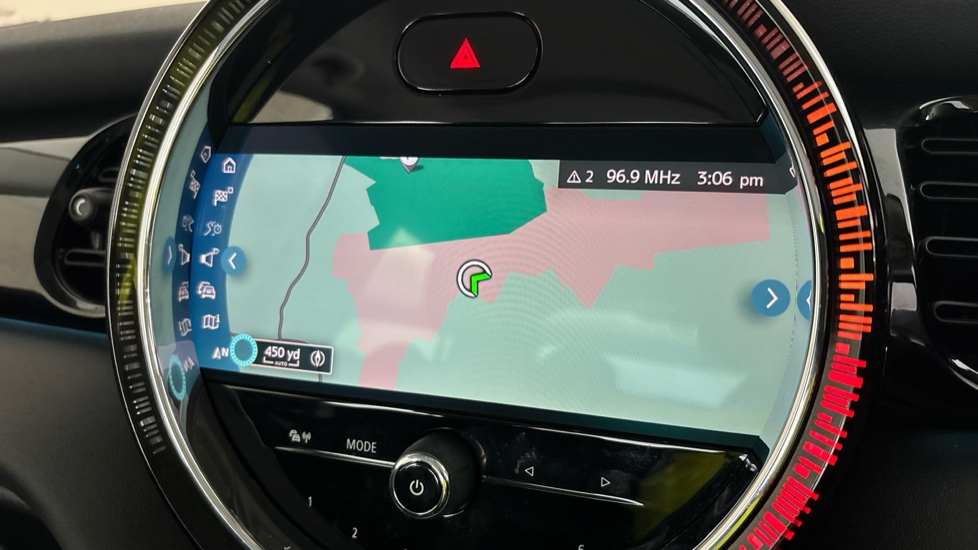 MINI HATCHBACK Image 12