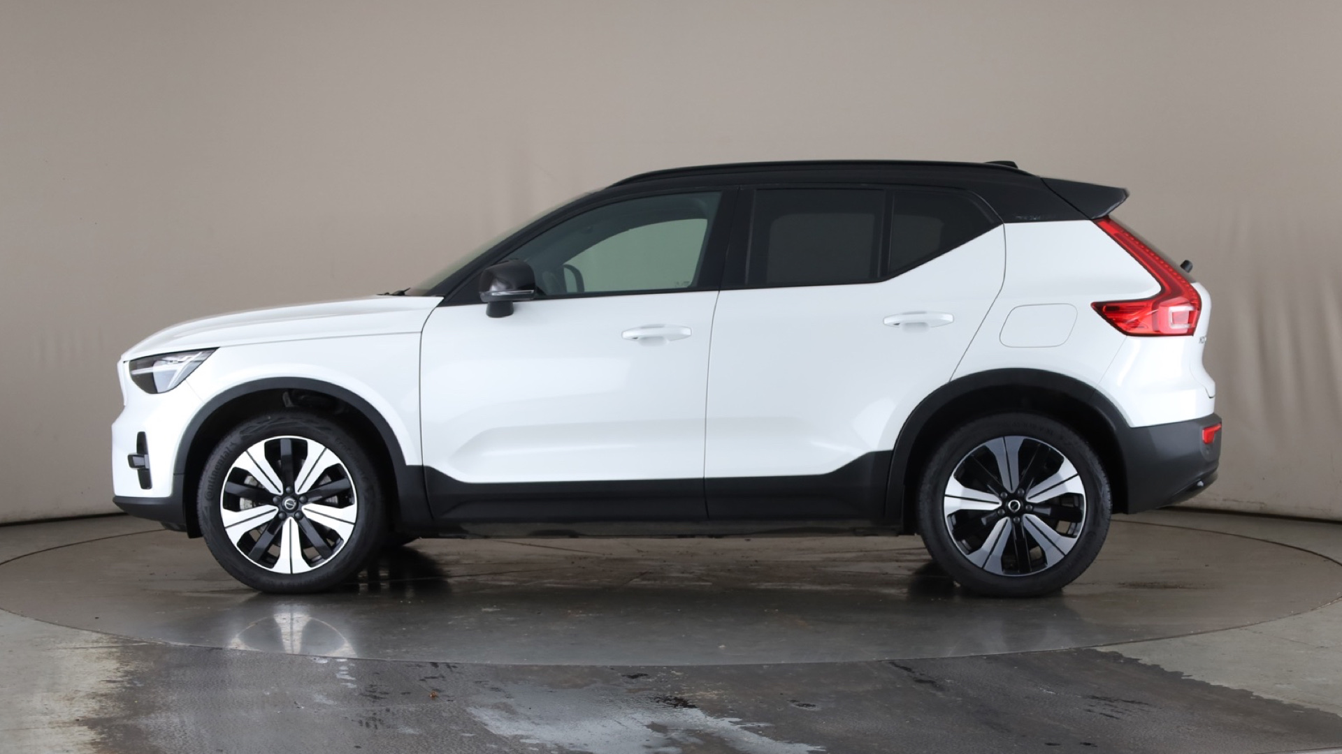 300kW Recharge Twin Plus 78kWh 5dr AWD Auto