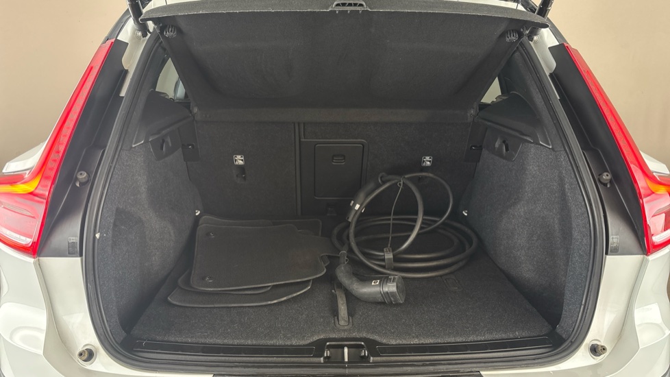 VOLVO XC40 Image 15