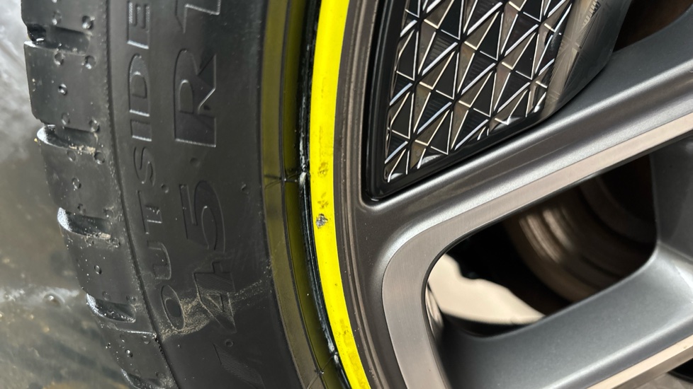 MINI HATCHBACK Scuff