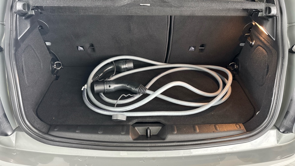 MINI HATCHBACK Image 15