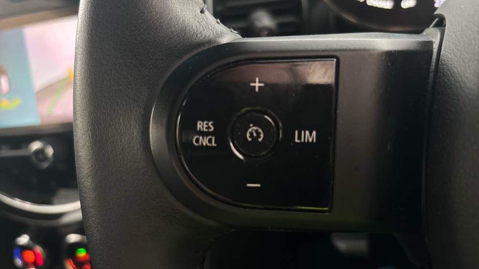 MINI HATCHBACK cruise control