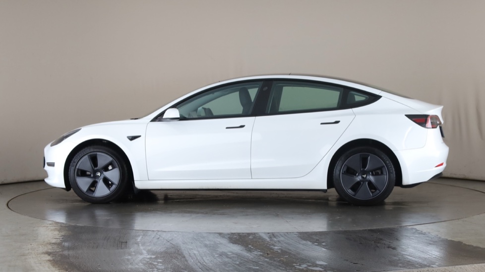 Tesla Model 3 Image 2
