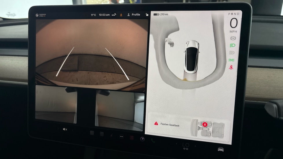Tesla Model 3 reverse camera
