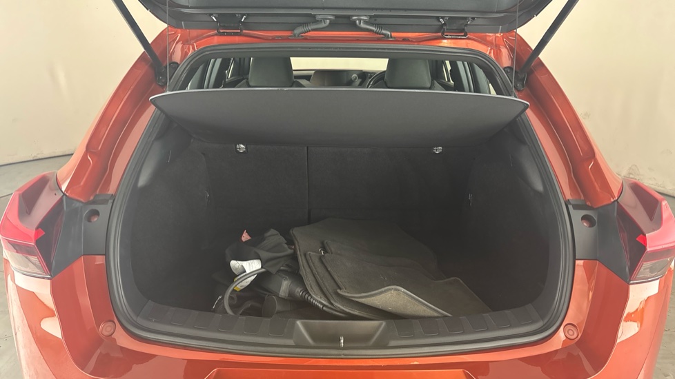 LEXUS UX Image 15