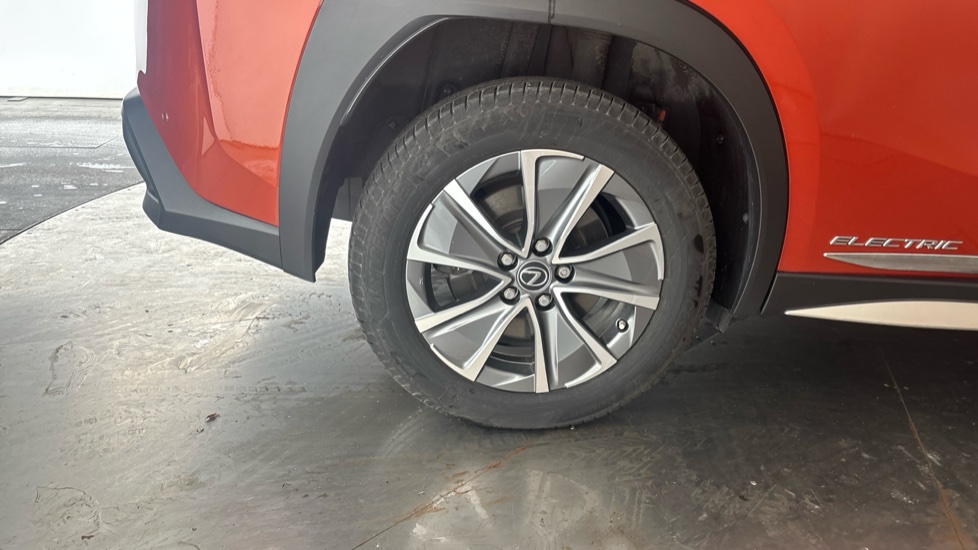 LEXUS UX Image 19