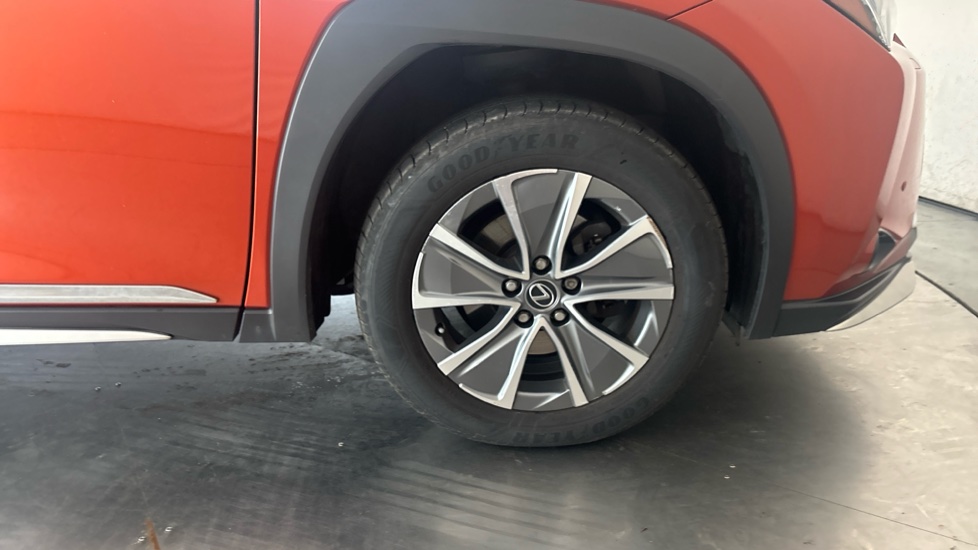 LEXUS UX Image 20
