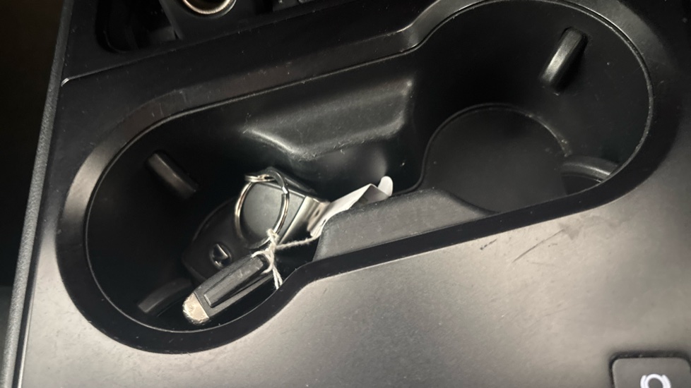 LEXUS UX 2 keys