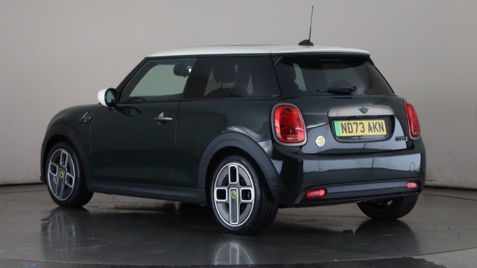 MINI HATCHBACK Image 3