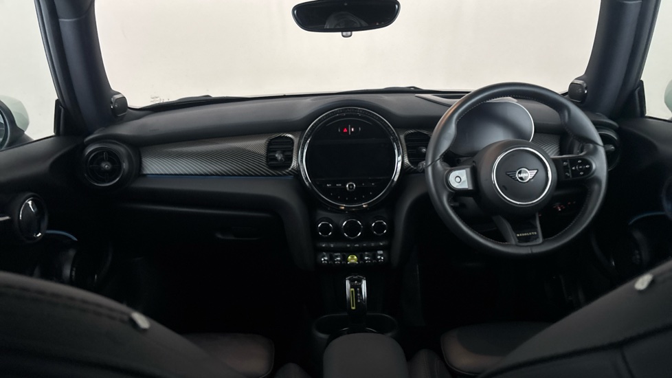 MINI HATCHBACK Image 11