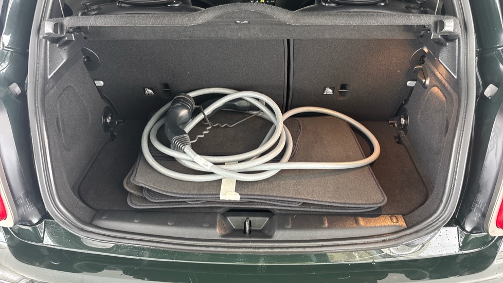 MINI HATCHBACK Image 15