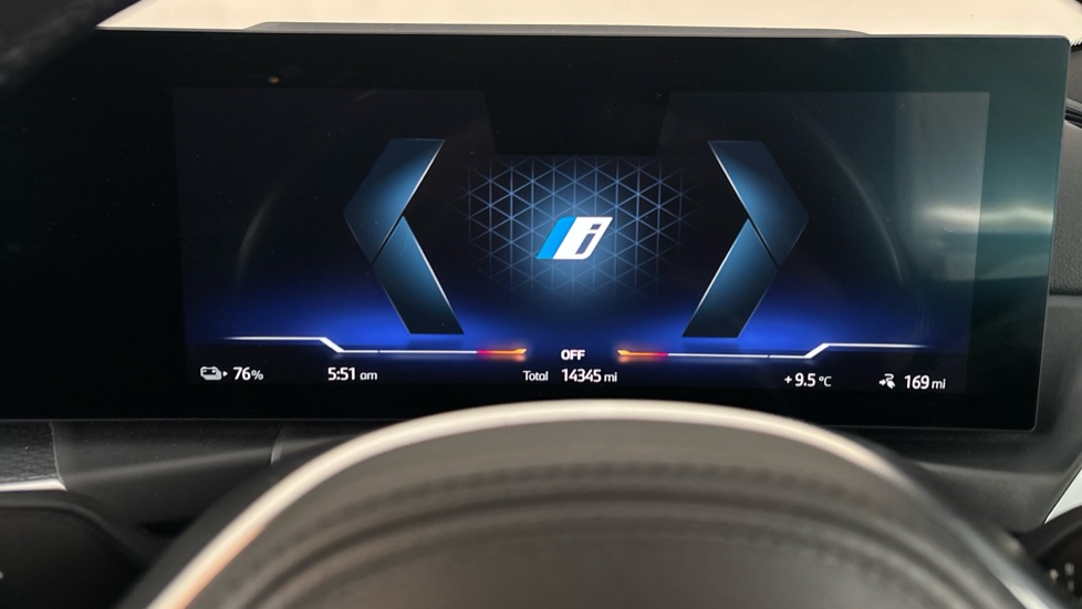 BMW I4 Image 13