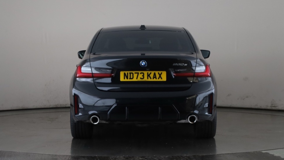 BMW 3 SERIES Image 4