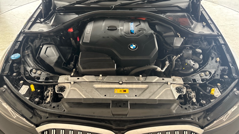 BMW 3 SERIES Image 16