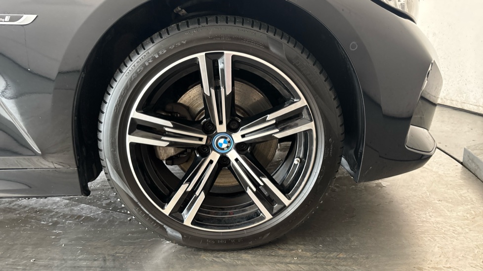 BMW 3 SERIES Image 20