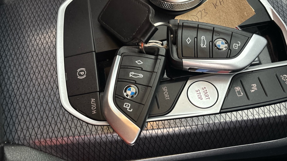 BMW 3 SERIES 2 keys