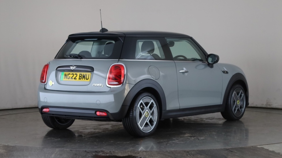 MINI HATCHBACK Image 5