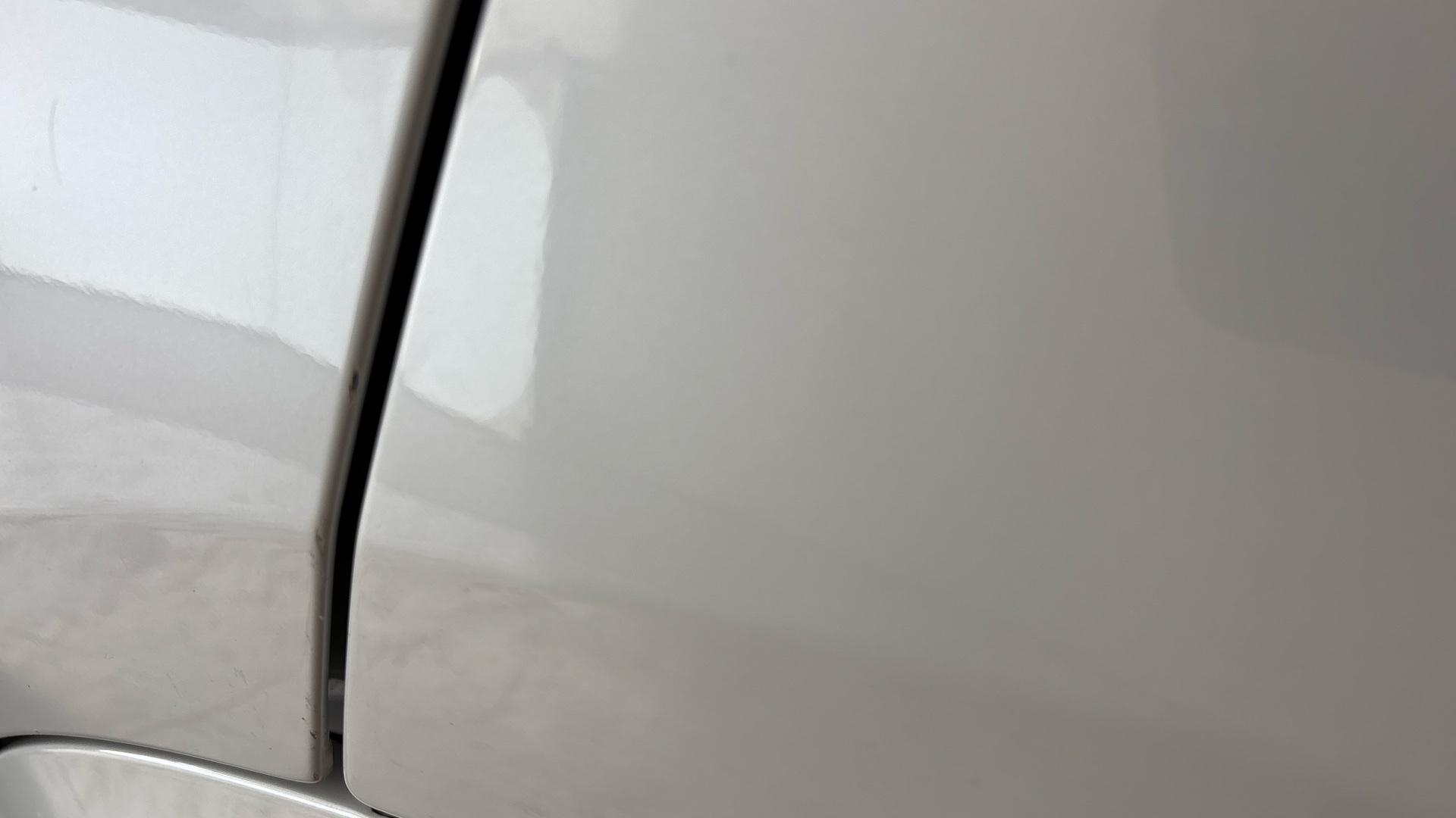 4020613 210kW M Sport 80kWh 5dr Auto