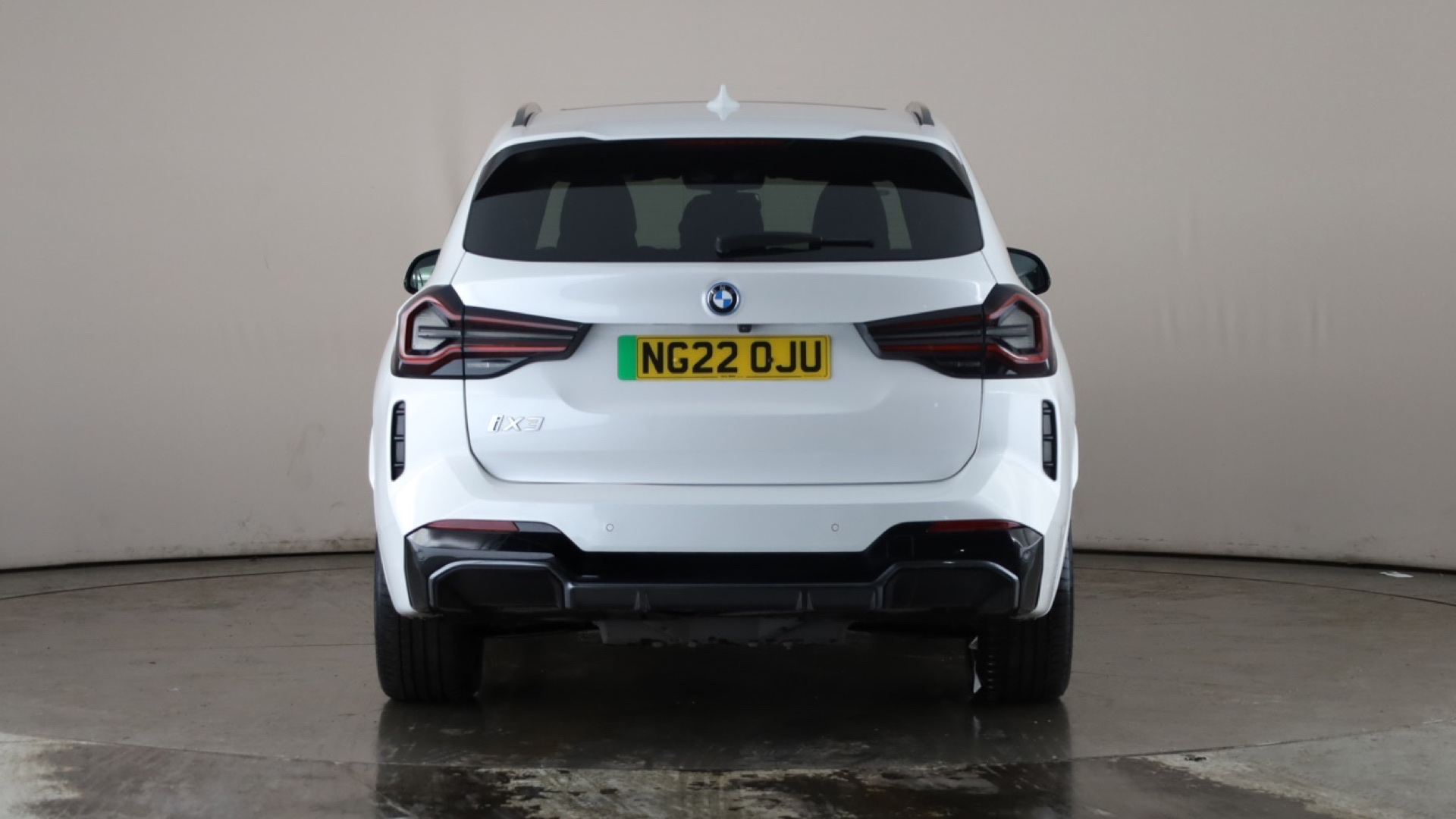 4020620 210kW M Sport 80kWh 5dr Auto