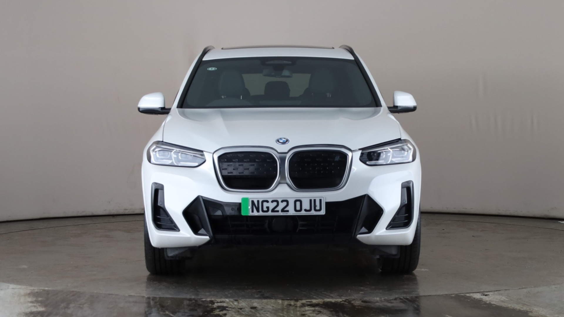 4020620 210kW M Sport 80kWh 5dr Auto