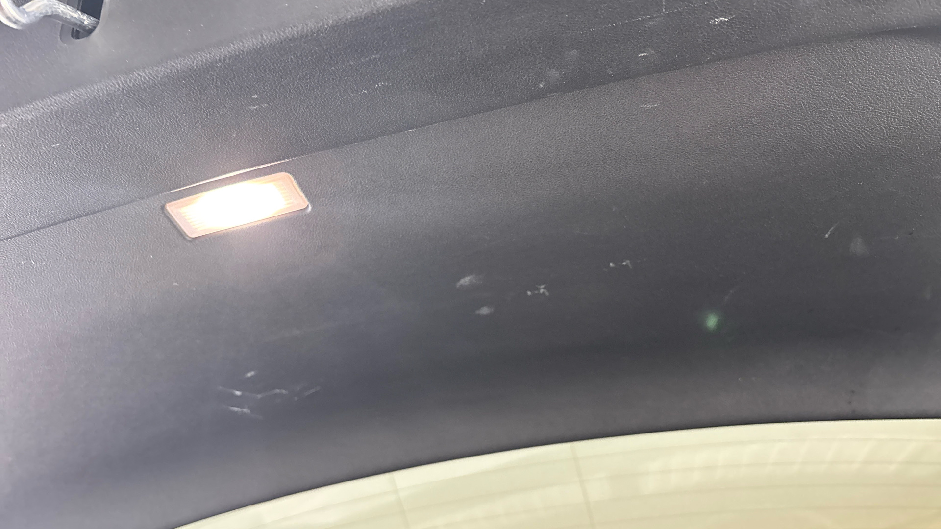 4020620 210kW M Sport 80kWh 5dr Auto