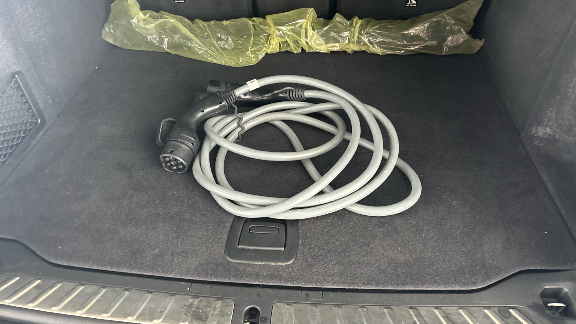 4020620 210kW M Sport 80kWh 5dr Auto