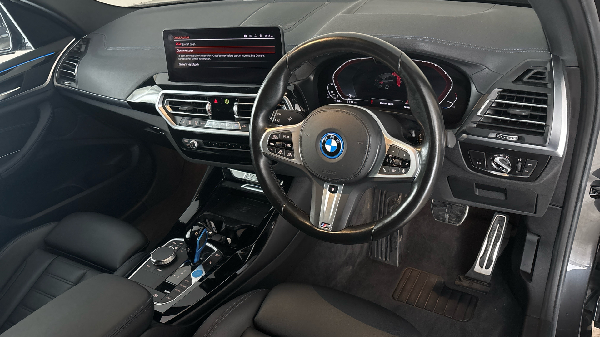 4028224 210kW M Sport 80kWh 5dr Auto