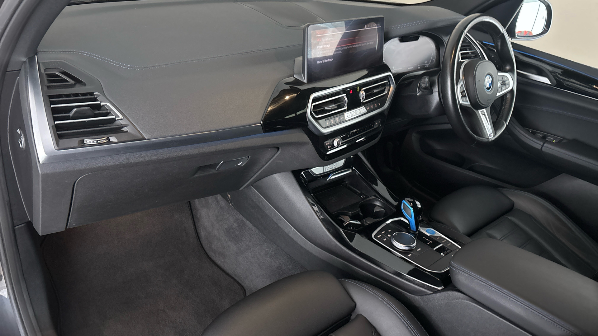 4028224 210kW M Sport 80kWh 5dr Auto