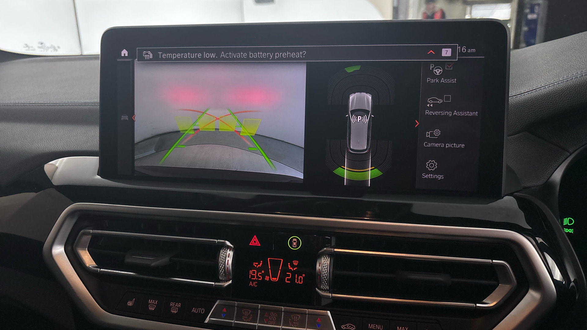 4028224 210kW M Sport 80kWh 5dr Auto