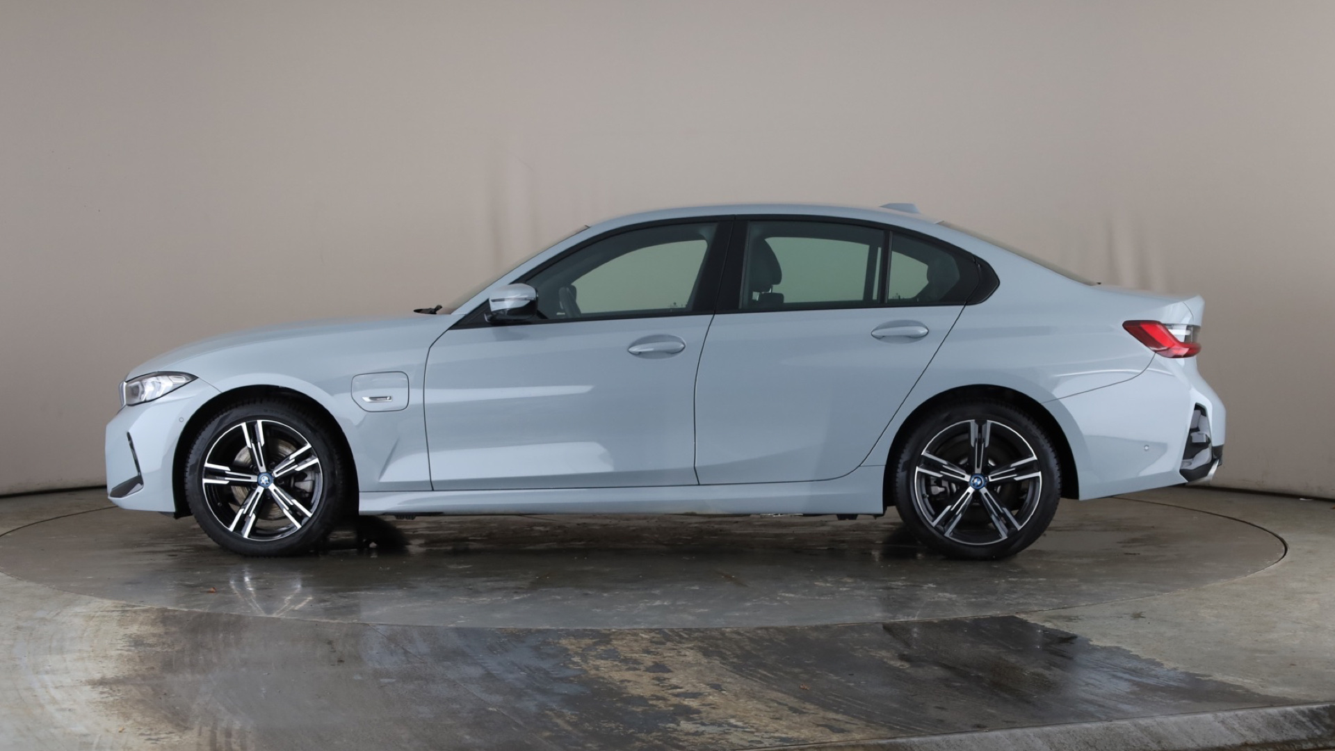 4047611 330e M Sport 4dr Step Auto