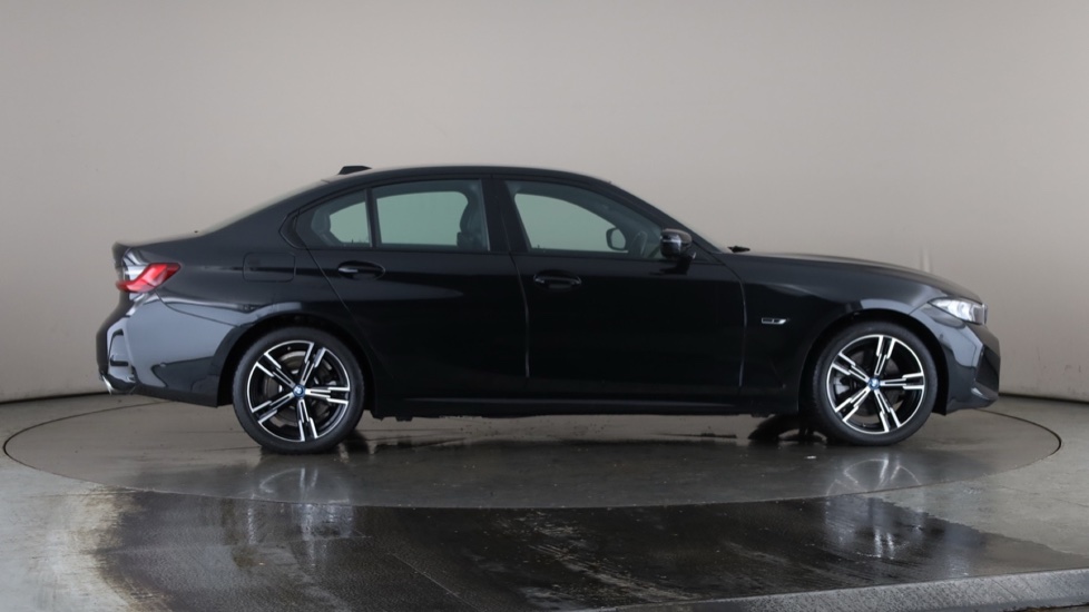 BMW 3 SERIES Image 6