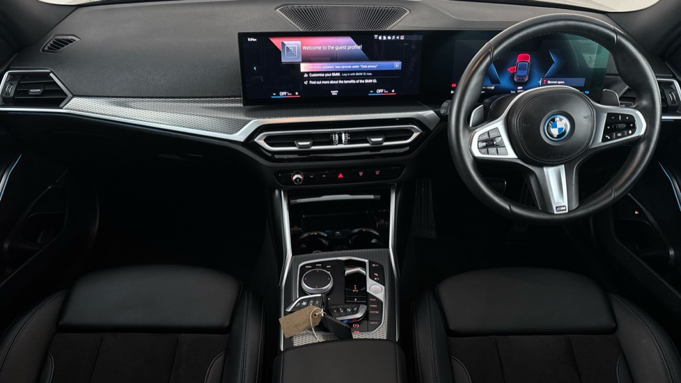 BMW 3 SERIES Image 11