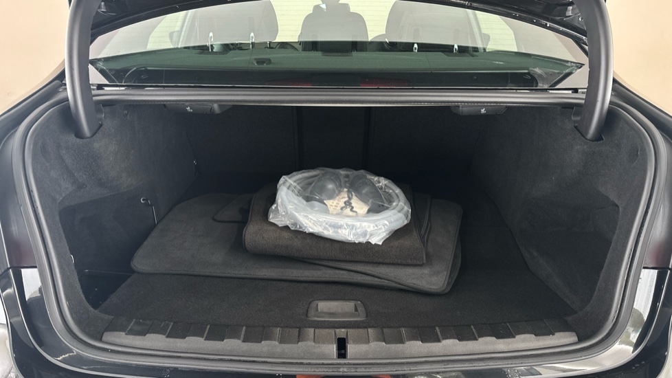 BMW 3 SERIES Image 15