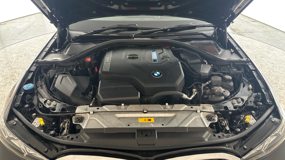 BMW 3 SERIES Image 16