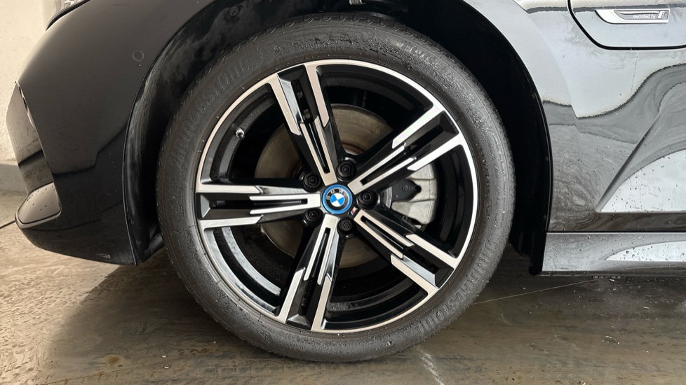 BMW 3 SERIES Image 17