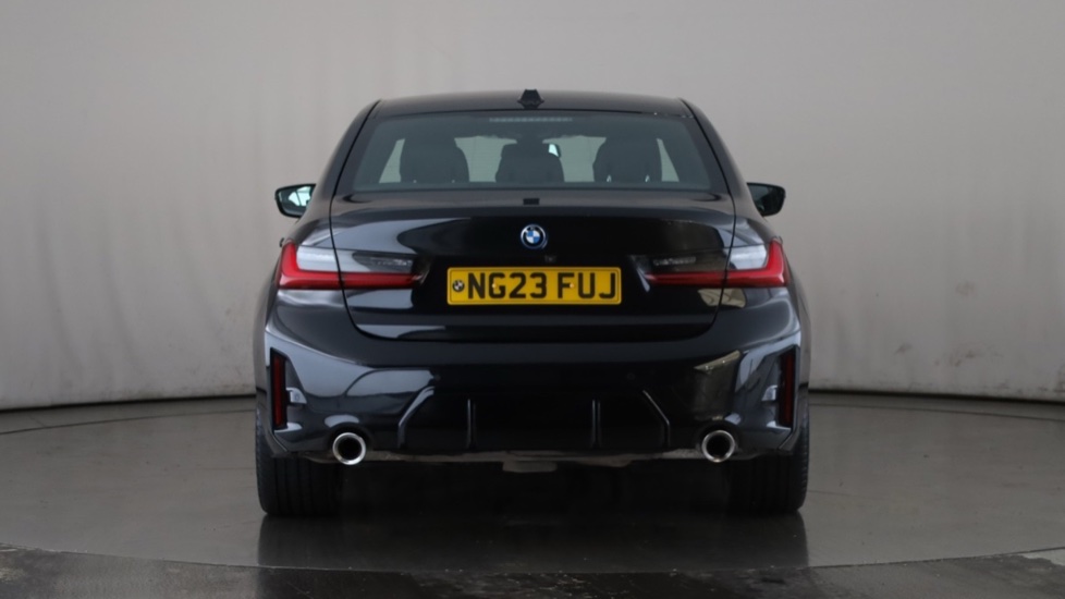 BMW 3 SERIES Image 4