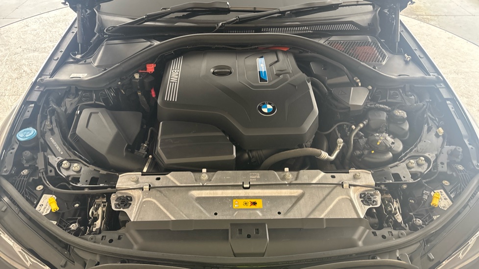 BMW 3 SERIES Image 16