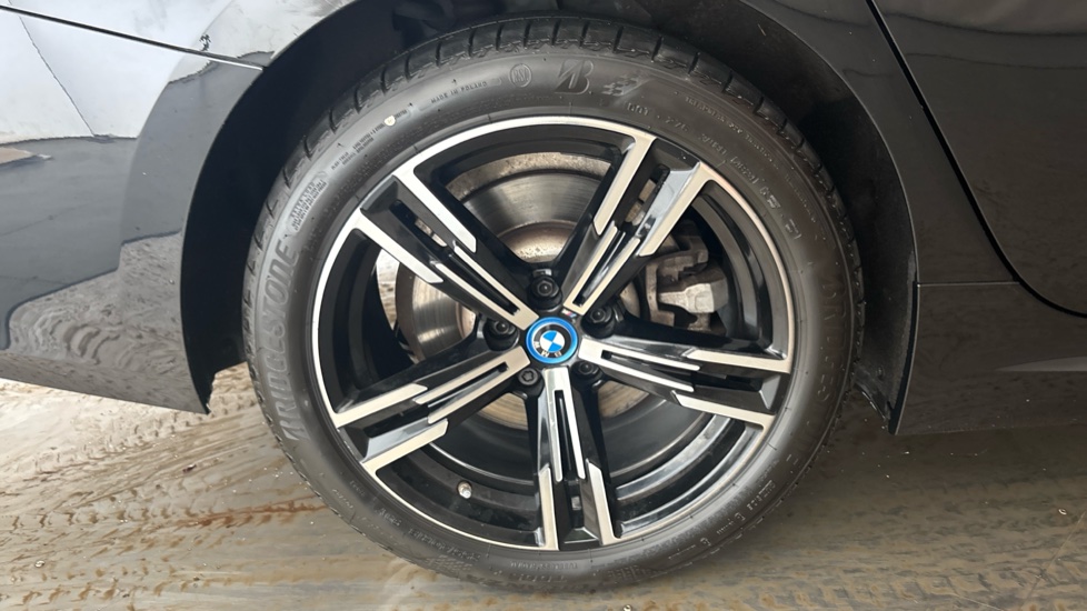 BMW 3 SERIES Image 19